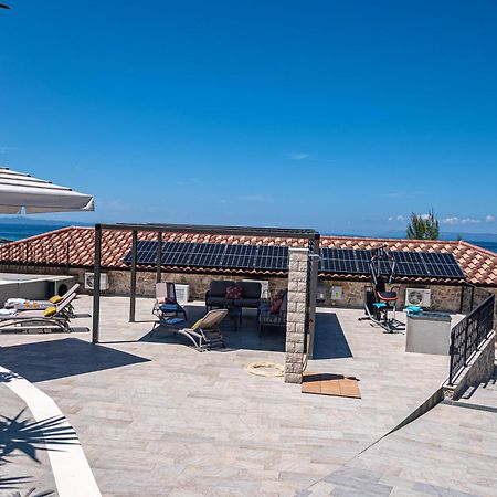Sunset Paradise, Getaway Villa In Private Oasis Loviste Exterior photo