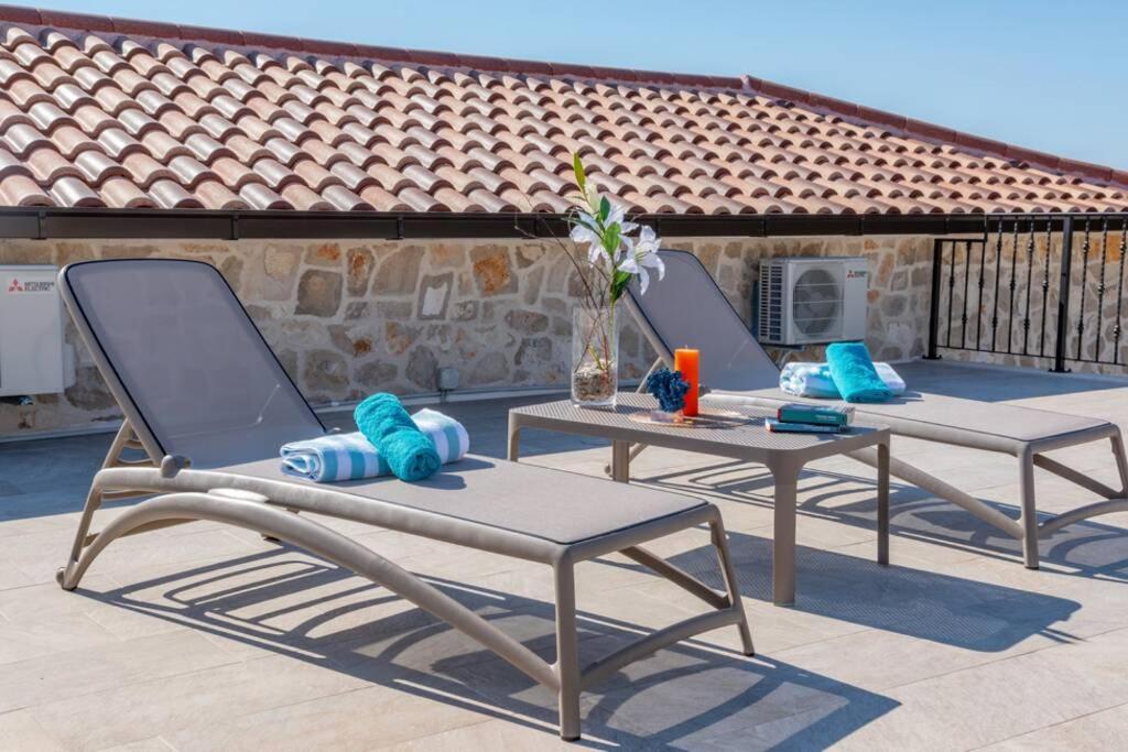 Sunset Paradise, Getaway Villa In Private Oasis Loviste Exterior photo